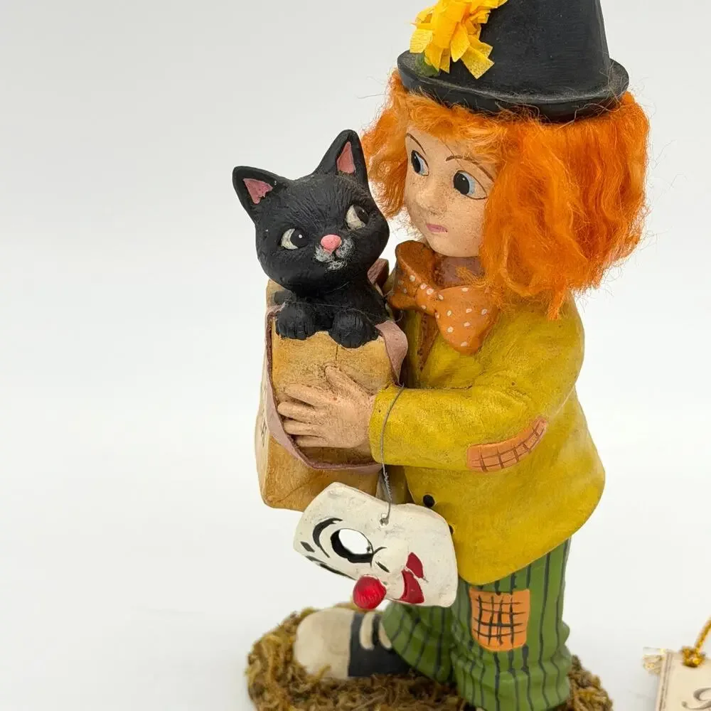 Bethany Lowe Clowning Around Carson Halloween Clown Boy W/ Cat Figurine NEW